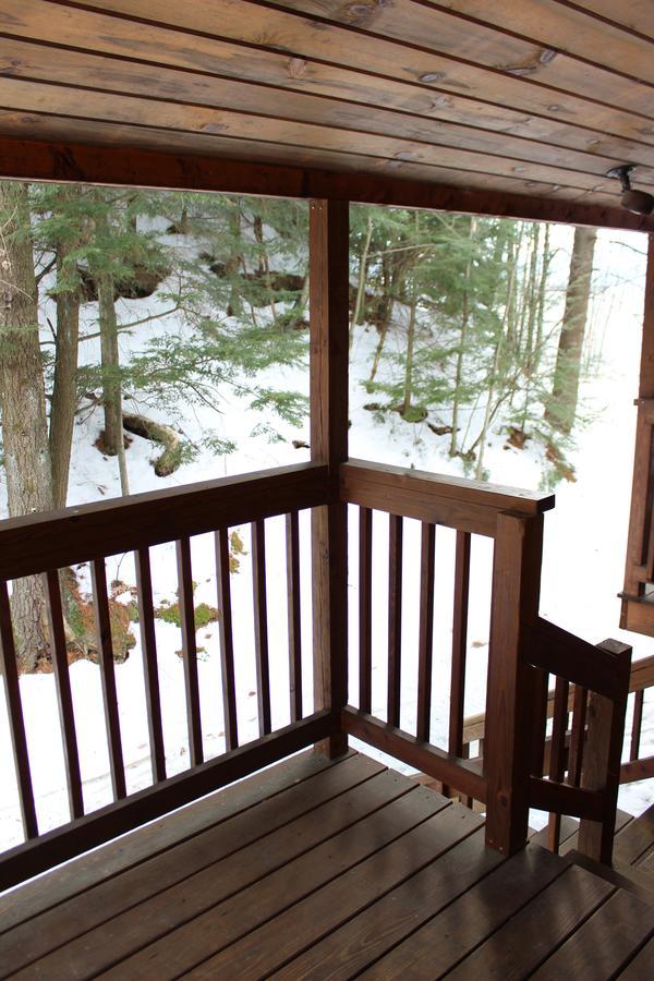 Nootka Lodge Woodsville Exterior foto